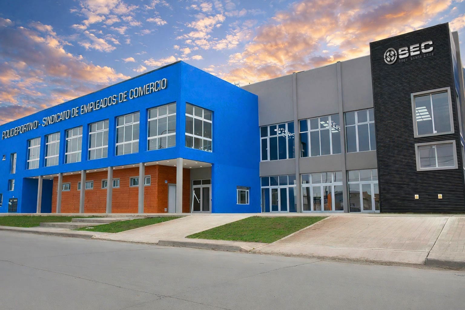 Fachada del Polideportivo SEC